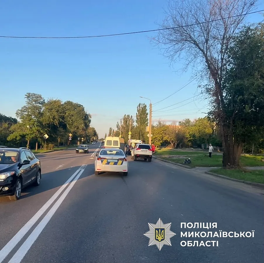 Mercedes сбил женщину в Николаеве: полиция ищет свидетелей происшествия Mercedes сбил женщину в Николаеве: полиция ищет свидетелей происшествия