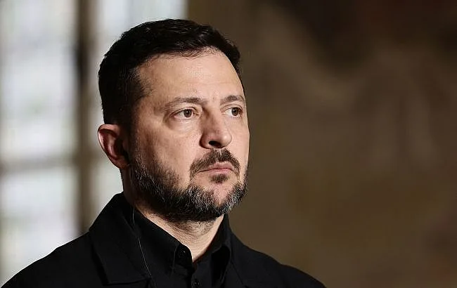 Зеленський доручив перевірити домовленості про постачання ракет для ППО та оснащення F-16 Зеленський доручив перевірити домовленості про постачання ракет для ППО та оснащення F-16