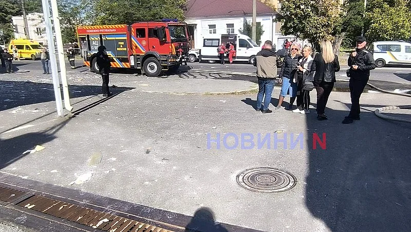Зявилися перші фото та відео наслідків ворожої атаки по Миколаєву З\