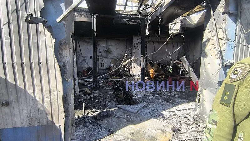 Зявилися перші фото та відео наслідків ворожої атаки по Миколаєву З\