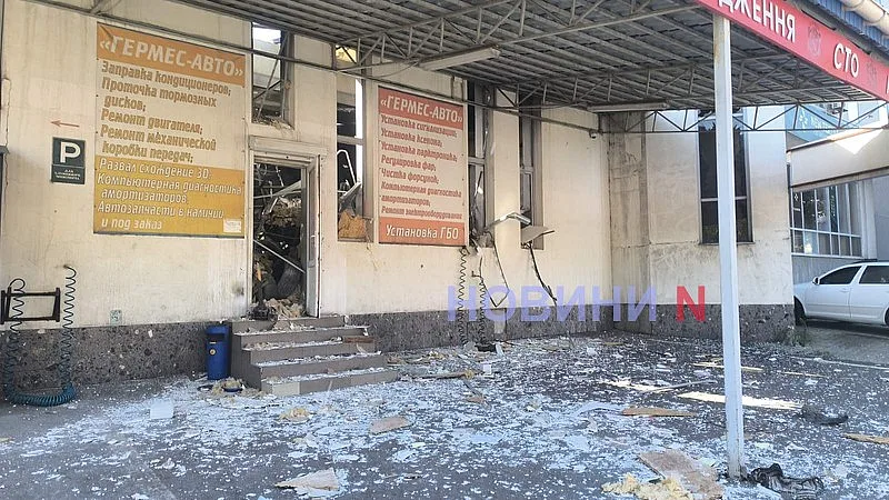 Зявилися перші фото та відео наслідків ворожої атаки по Миколаєву З\