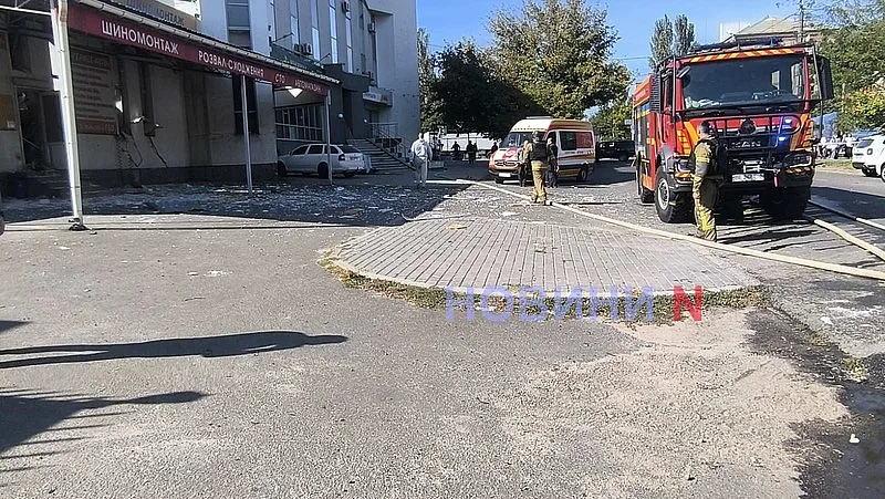 Зявилися перші фото та відео наслідків ворожої атаки по Миколаєву З\