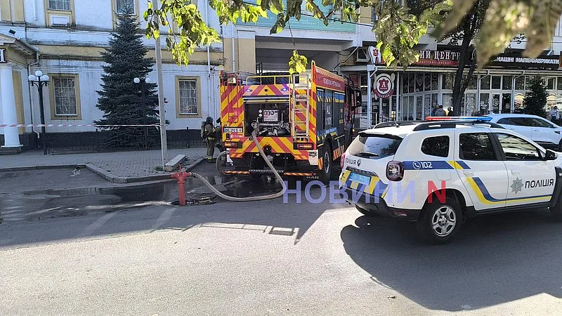 Зявилися перші фото та відео наслідків ворожої атаки по Миколаєву З\