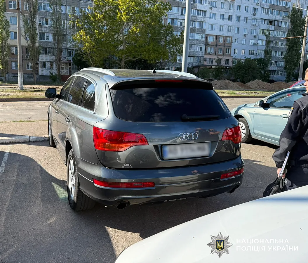 $15,5 тисяч за пять автомобілів: у Миколаєві продавали гуманітарні авто за оголошеннями - поліція $15,5 тисяч за п\