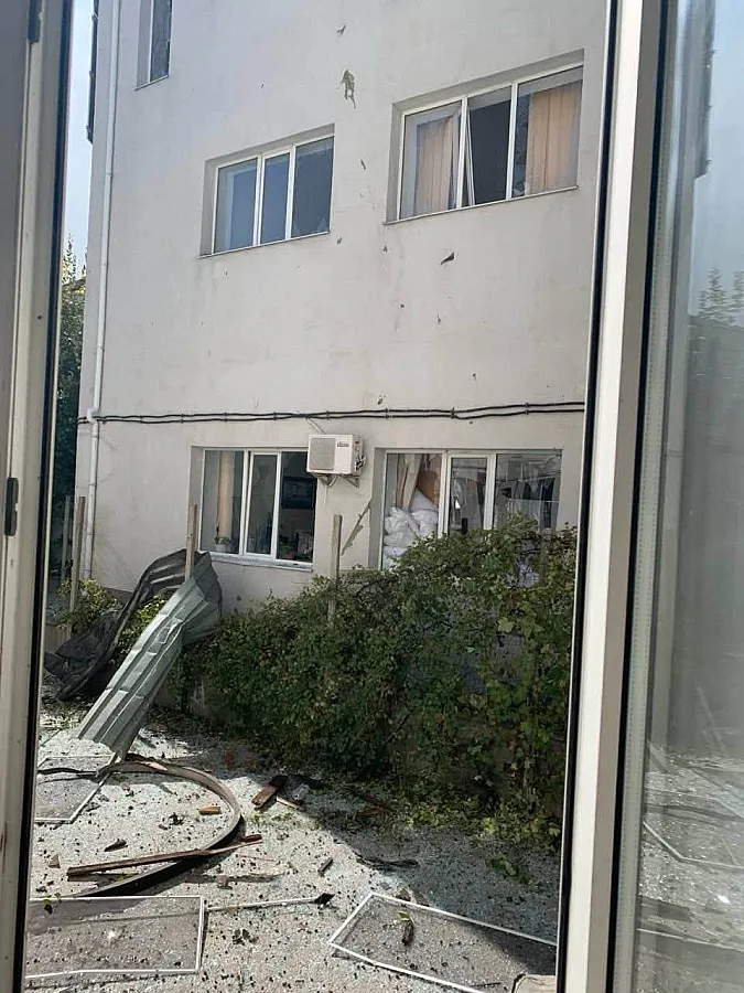 Атака на Миколаїв: пошкоджено відділення «Укрпошти» (фото) Атака на Миколаїв: пошкоджено відділення «Укрпошти» (фото)
