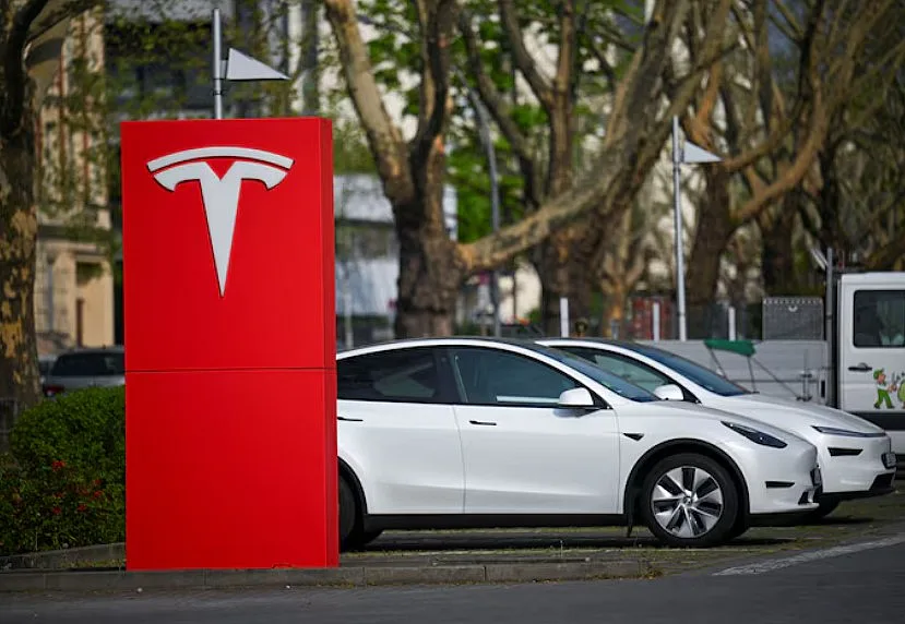 Продажи электромобилей Tesla в Европе резко пошли вверх Продажи электромобилей Tesla в Европе резко пошли вверх
