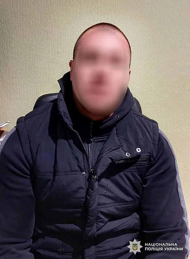 Під Миколаєвом двоє чоловіків вимагали $2 тисячі неіснуючого боргу та стріляли у людину Під Миколаєвом двоє чоловіків вимагали $2 тисячі неіснуючого боргу та стріляли у людину