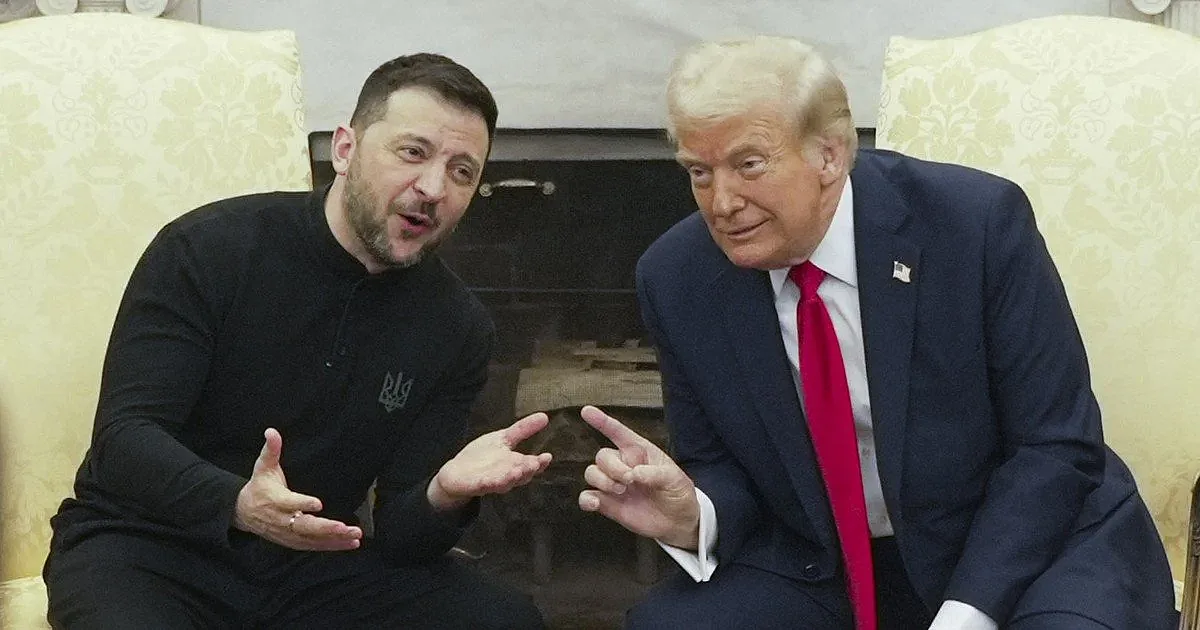 Трамп призвал украинцев избрать нового президента вместо Зеленского Трамп призвал украинцев избрать нового президента вместо Зеленского