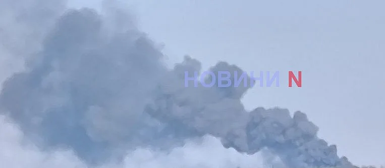 У Миколаєві вибухи – місто атакують реактивні шахеди У Миколаєві вибухи – місто атакують реактивні шахеди