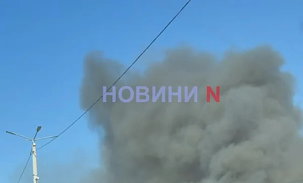 В Николаеве враг ударил по терминалу Новой почты В Николаеве враг ударил по терминалу Новой почты