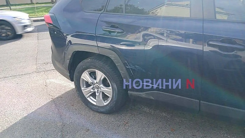 В центре Николаева столкнулись Renault Megane и Toyota RAV4 В центре Николаева столкнулись Renault Megane и Toyota RAV4
