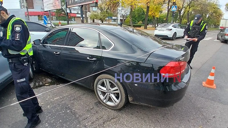 ДТП с тремя автомобилями парализовало движение на проспекте в Николаеве ДТП с тремя автомобилями парализовало движение на проспекте в Николаеве