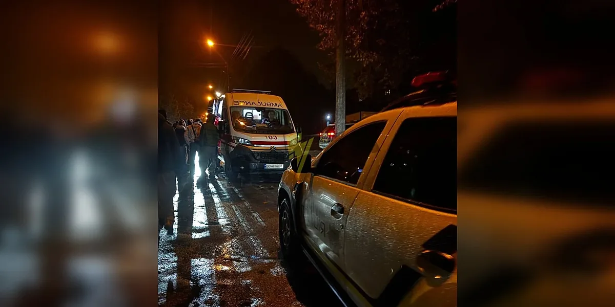 В Тернополе возле школы произошла стрельба: есть раненый, предположительно подросток В Тернополе возле школы произошла стрельба: есть раненый, предположительно подросток