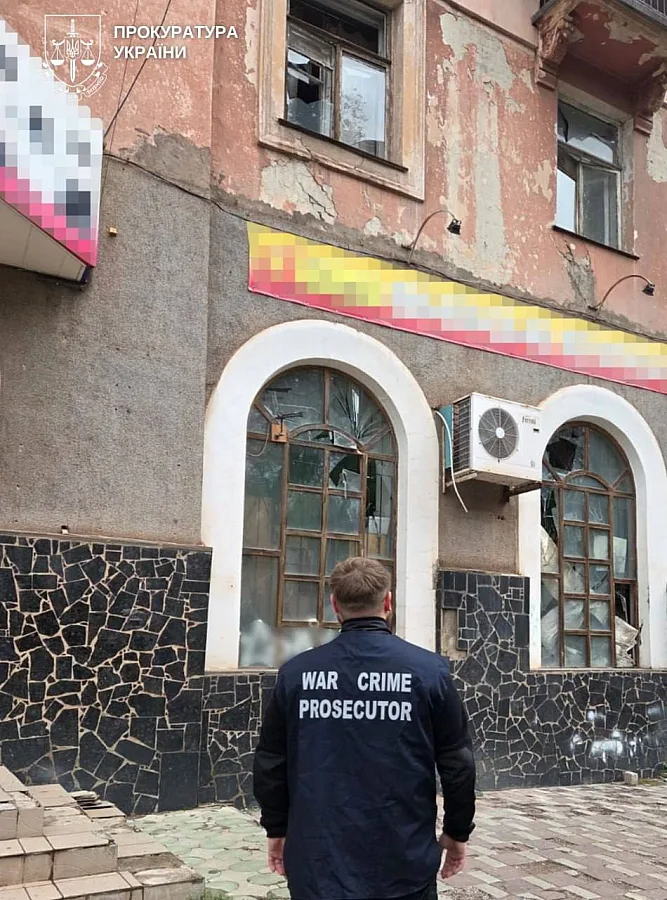 Два человека погибли при ударе по предприятию в Кривом Роге, в Днепре ранен мужчина, - ОВА Два человека погибли при ударе по предприятию в Кривом Роге, в Днепре ранен мужчина, - ОВА