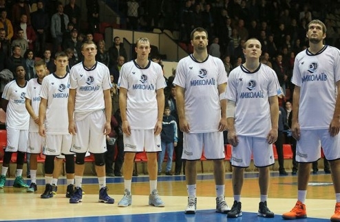 Баскетболисты Николаева выходят в плей-офф Чемпионата Суперлиги