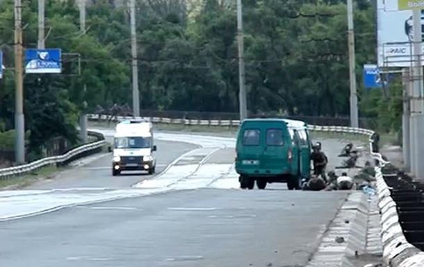 В Мариуполе при обстреле колонны автомобилей погибли 5 украинских пограничников, 7 ранены - Госпогранслужба