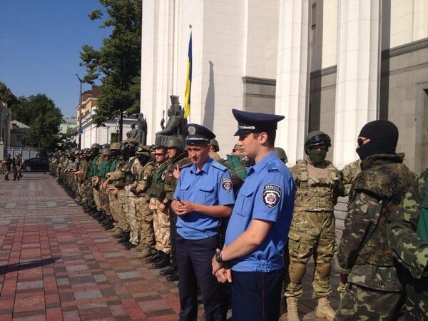 Охрану Рады усилили за счет бойцов батальона \"Донбасс\"