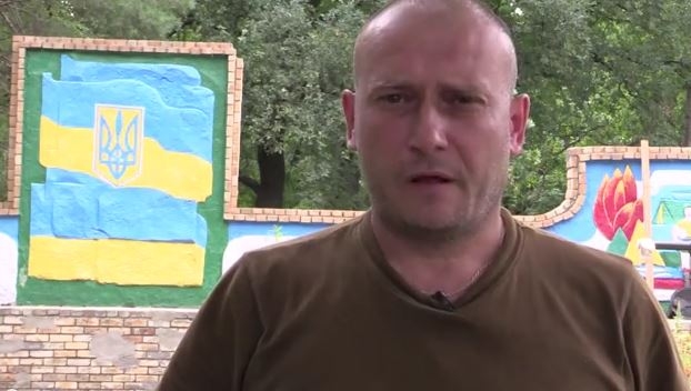 Ярош передумал "идти на Киев" и пообещал остаться в зоне АТО