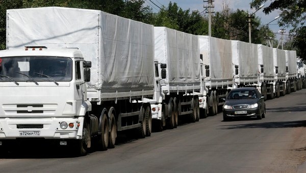 Россия решила начать движение своего гуманитарного конвоя в Луганск, не дожидаясь окончания оформления груза 