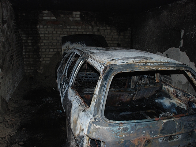 В Николаеве горели автомобили Ford и Hyundai