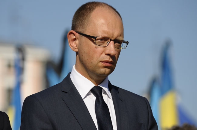 Яценюк назвал три условия для наступления перемирия в Украине