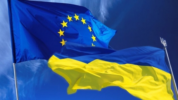 Порошенко внесет в Раду Соглашение с ЕС 16 сентября 