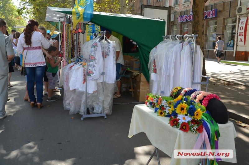 В Николаеве празднуют день города: на Советской танцы, песни, бокс и ярмарки РЕПОРТАЖ