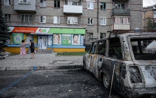 Под обстрел на Луганщине попали три жилых дома, погиб мирный житель, - глава Луганской ОГА