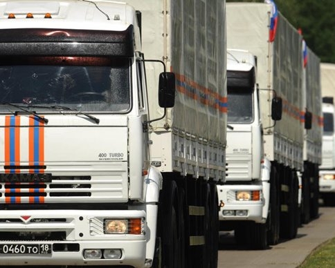 Очередная колонна грузовиков российского гумконвоя заехала в Луганск