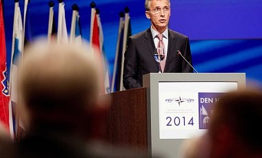 НАТО сохраняет политику открытых дверей по отношению к Украине
