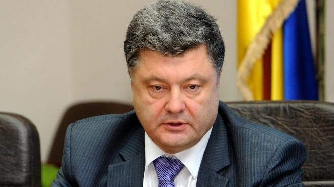 Порошенко заявил, что Украине необходима международная помощь в сумме 13-15 млрд долл