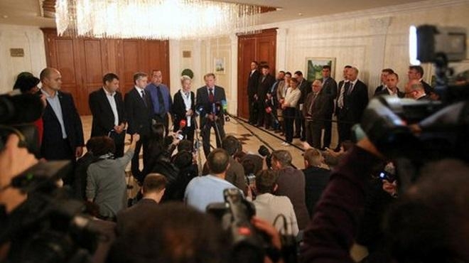 Лидеры ДНР и ЛНР отказываются подписать предложенное в Минске соглашение