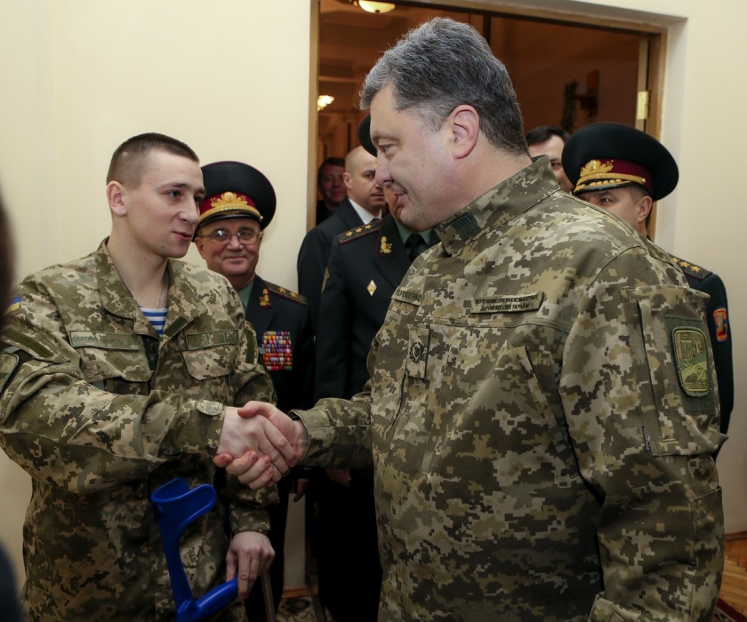 Украинская армия входит в пятерку лучших на континенте, - Порошенко