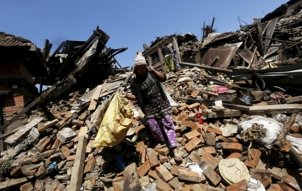 Количество погибших в результате землетрясения в Непале превысило 4300 человек 
