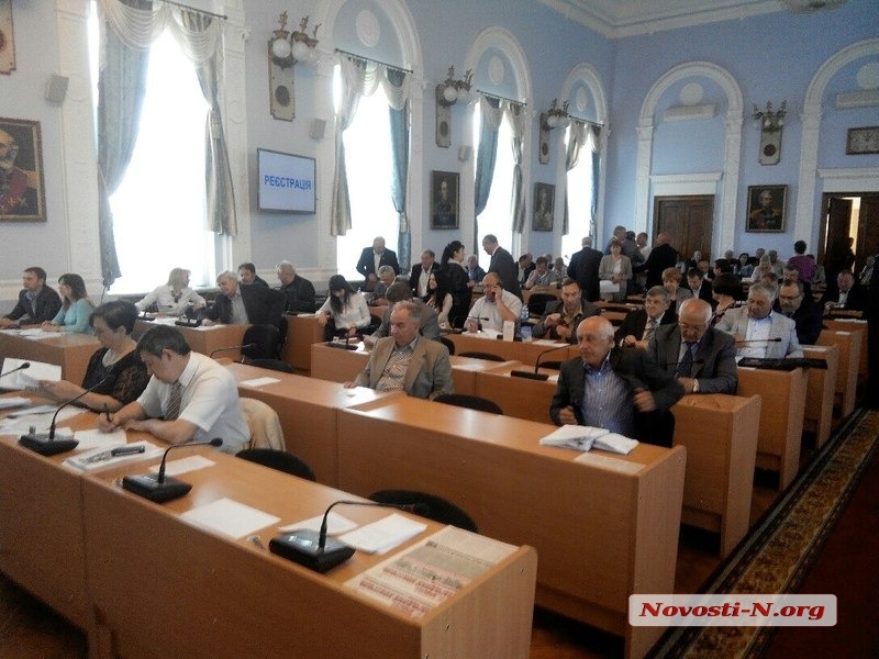 Депутат заявила, что серьёзные для Николаева вопросы принимаются с грубым нарушением регламента
