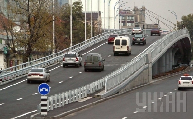 Украине на ремонт всех дорог может понадобиться триллион гривен