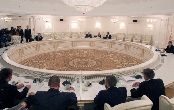 Очередной раунд переговоров в Минске завершился безрезультатно