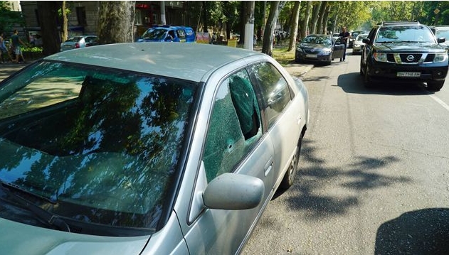 В центре Одессы расстреляли автомобиль 