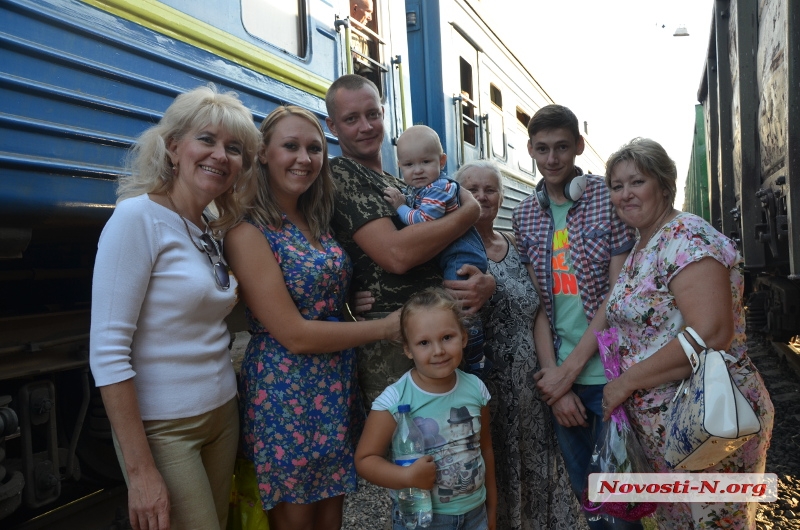 В Николаеве встретили бойцов 28-й бригады, прибывших из зоны АТО. ФОТОРЕПОРТАЖ