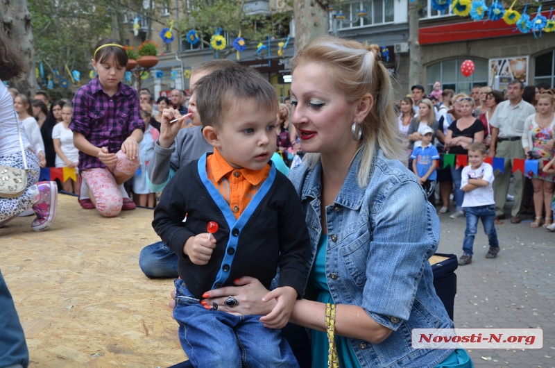 В Николаеве прошел «Танцевальный калейдоскоп», приуроченный ко Дню города. ФОТОРЕПОРТАЖ