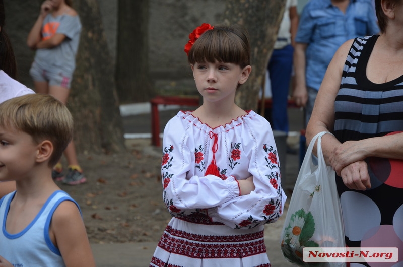 Как открывали «Николаевский двор» на Космонавтов. ФОТОРЕПОРТАЖ