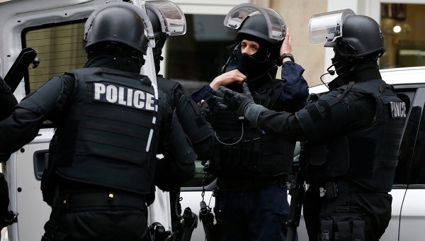 Десятки человек погибли в результате терактов в Париже