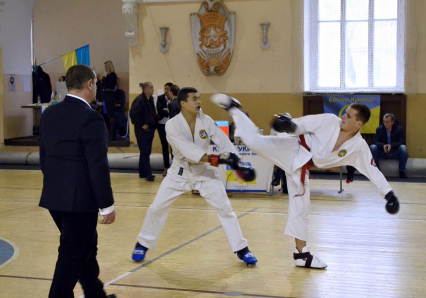 На Кубке Украины николаевские спортсмены завоевали пояса, разряды и грамоты