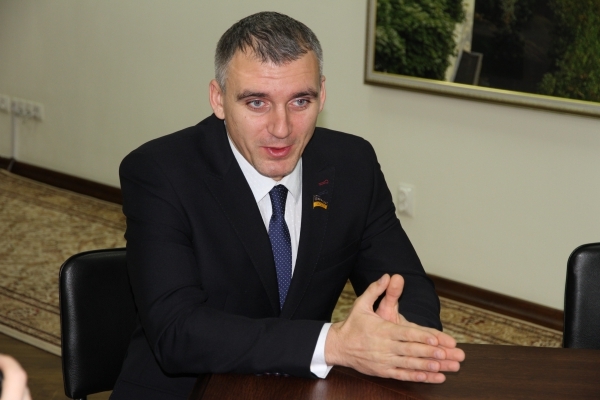 Мэр Николаева приглашает депутатов, обеспокоенных вопросами бюджета и подготовке к зиме, на аппаратное совещание