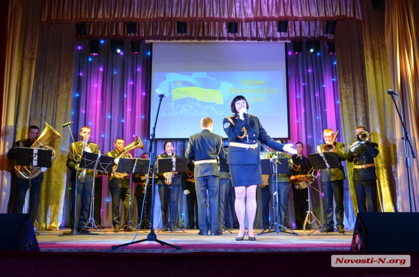 В Николаеве чествовали военных ко Дню ВСУ. ФОТО