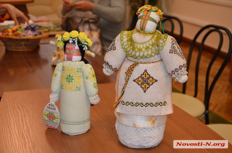 Сказочные куклы для необычных детей: в Николаеве прошел благотворительный мастер-класс.ФОТОРЕПОРТАЖ