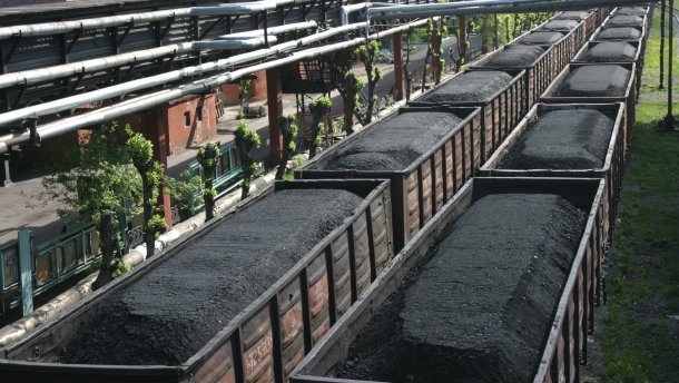 Боевики возобновили поставки угля Украине