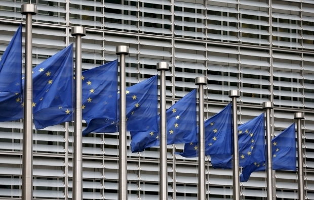 СМИ рассказали, почему Еврокомиссия перенесла "безвизовый" отчет 