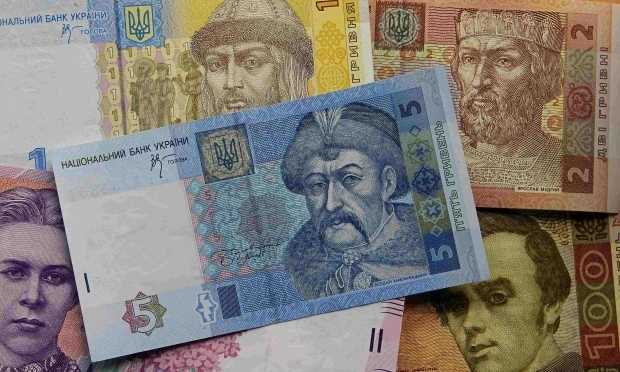 Какими будут зарплаты и пенсии украинцев в следующем году