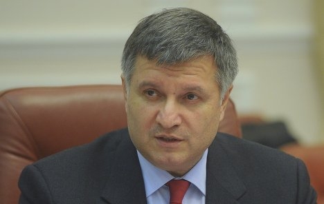 Глава МВД Украины требует срочно созвать СНБО